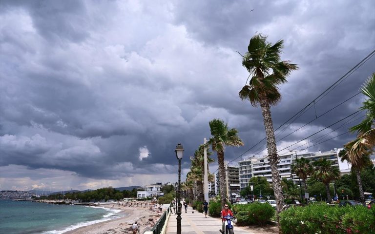 Νεφώσεις σε όλη τη χώρα- Τοπικές βροχές, ισχυροί άνεμοι