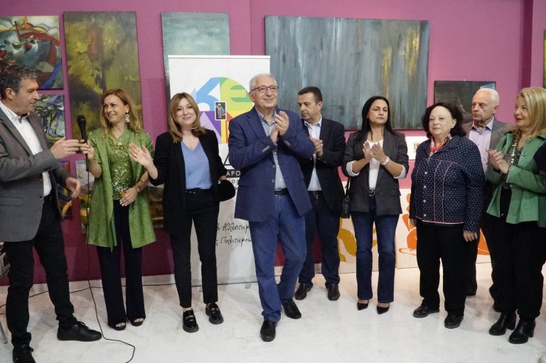 Την έκθεση ζωγραφικής ενηλίκων 2022-2023 των τμημάτων του Κέντρου Τέχνης και Πολιτισμού εγκαινίασε ο Δήμαρχος Αμαρουσίου Θ. Αμπατζόγλου – Δήμος Αμαρουσίου