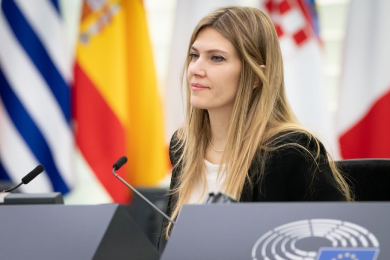 Καλά νέα για την Εύα Καϊλή: Είναι ελεύθερη να εγκαταλείψει το Βέλγιο