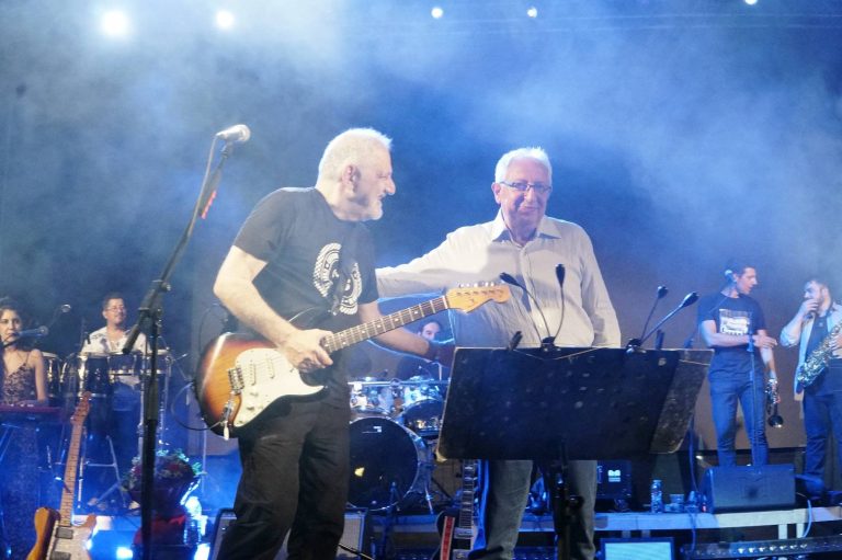 Μεγαλειώδης η Συναυλία με Νίκο Πορτοκάλογλου & Ρένα Μόρφη στο Μαρούσι παρουσία του Δημάρχου Θεόδωρου Αμπατζόγλου – Δήμος Αμαρουσίου