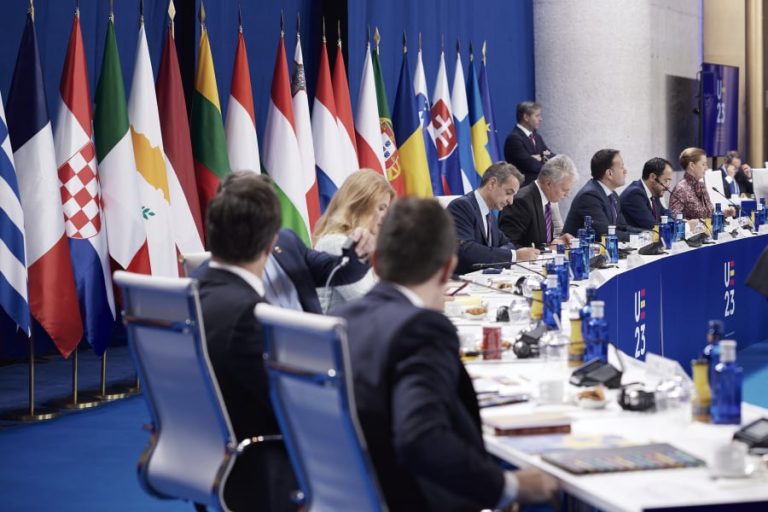 Ρώσοι χάκερς «επιτέθηκαν» σε sites στη Γρανάδα που διεξάγεται η Σύνοδος Κορυφής της ΕΕ