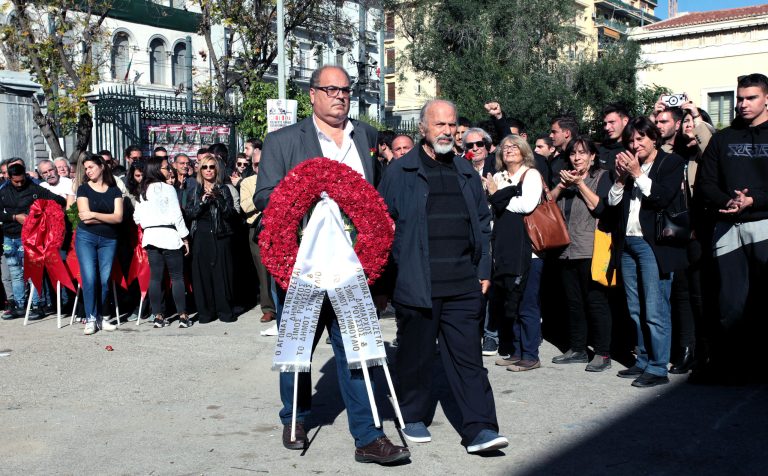 Το Χαλάνδρι απέδωσε τον οφειλόμενο φόρο τιμής στα 50χρονα της εξέγερσης του Πολυτεχνείου – Δήμος Χαλανδρίου