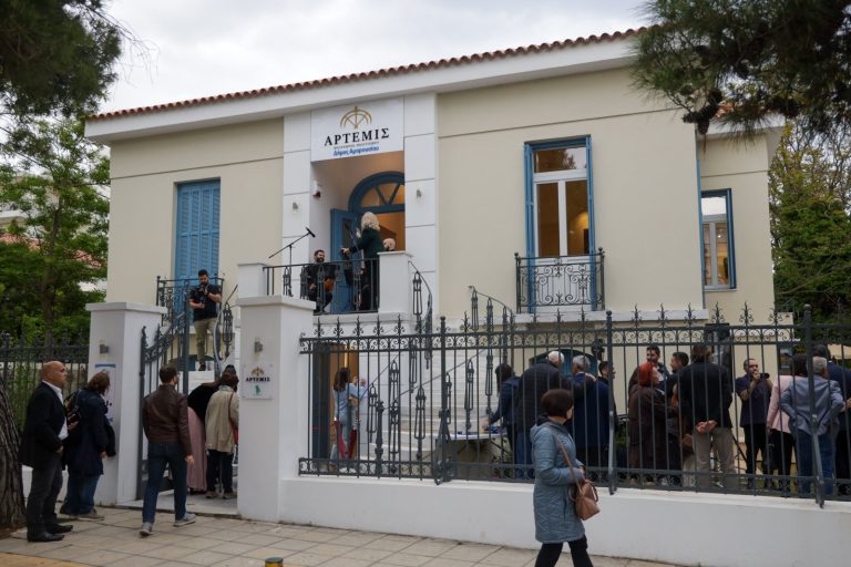 Θερμές ευχαριστίες προς το Δήμαρχο Αμαρουσίου Θ. Αμπατζόγλου από την Λέσχη Ανάγνωσης Αμαρουσίου – Δήμος Αμαρουσίου