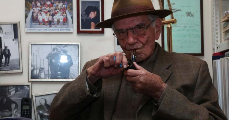 Το αντίο του Δήμου Χαλανδρίου στον συγγραφέα του «Ζ» Βασίλη Βασιλικό – Δήμος Χαλανδρίου