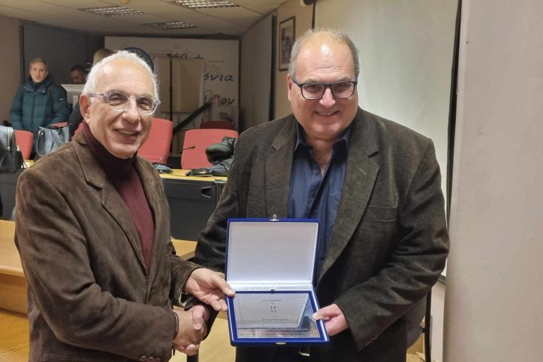 Ο Δήμος Χαλανδρίου τίμησε τον Γιώργο Κουράση για την πολυετή συνεισφορά του στα κοινά της πόλης – Δήμος Χαλανδρίου