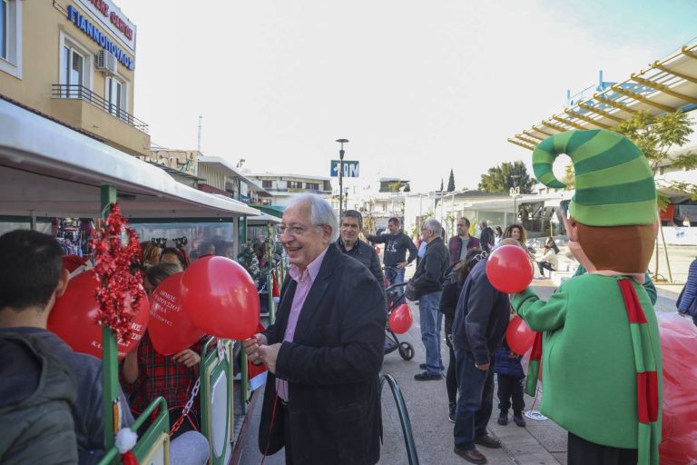 Με τα Μαρουσιωτάκια την παραμονή της Πρωτοχρονιάς ο Δήμαρχος Θεόδωρος Αμπατζόγλου – Δήμος Αμαρουσίου