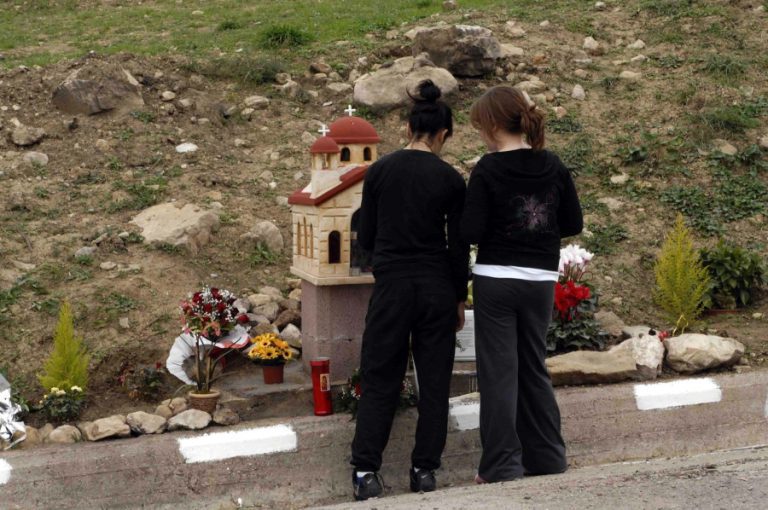 Πληθαίνουν τα τροχαία δυστυχήματα – Σε 1,5χλμ βρίσκονται εννιά εικονοστάσια