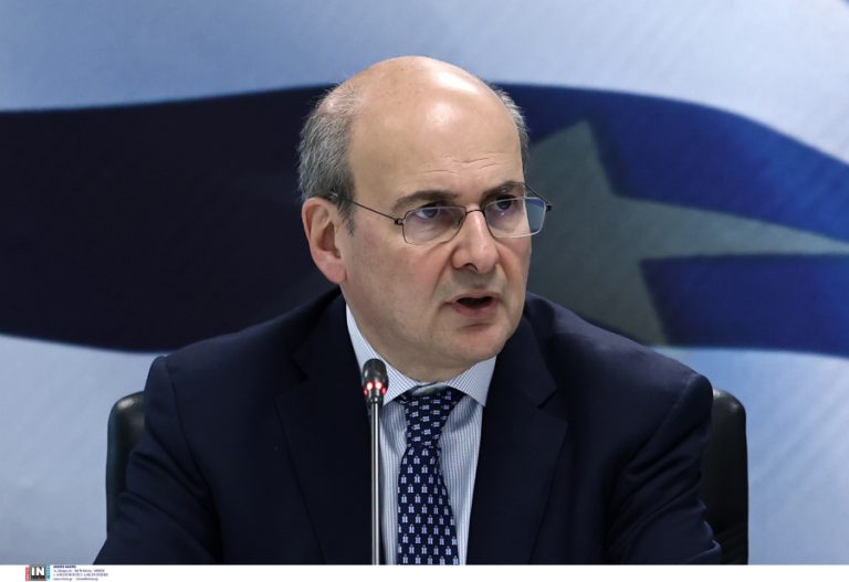 Τις παροχές του 2025 εξήγγειλε ο Κωστής Χατζηδάκης – Μέτρα ύψους 850 εκατ. ευρώ