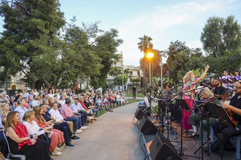 Λήξη της φετινής χρονιάς για τη Μοντέρνα Ορχήστρα και τη Χορωδία του Δημοτικού Ωδείου Αμαρουσίου με μια συναυλία που ταξίδεψε μουσικά τους θεατές στο χθες και το σήμερα – Δήμος Αμαρουσίου