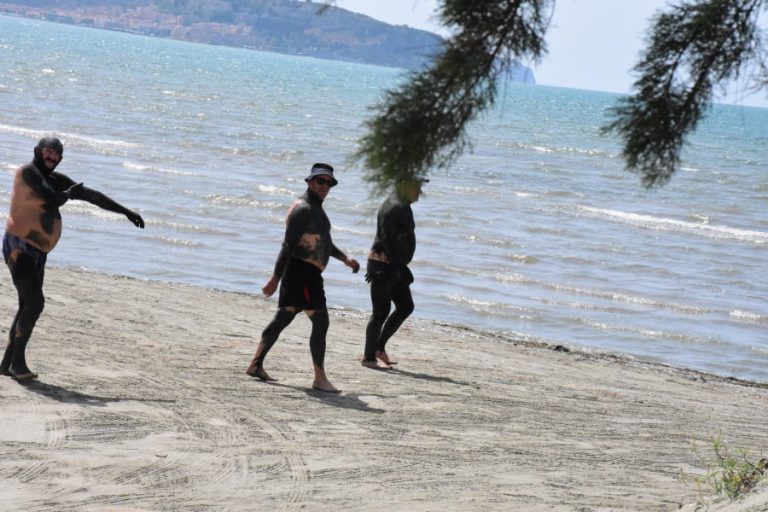 Πραγματικός καύσωνας: 10 πόλεις και η Αθήνα στο «κόκκινο» – Πότε ξεκινάει