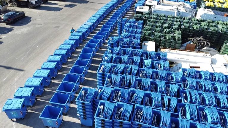 Συνεχίζεται η προμήθεια των 1.830 νέων κάδων Απορριμμάτων και Ανακύκλωσης – Παρελήφθησαν 732 κάδοι ανακύκλωσης – Δήμος Αμαρουσίου