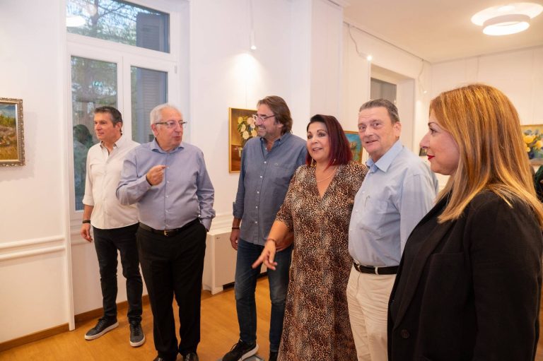 Την εικαστική έκθεση «Μαρούσι, ο κήπος της Αθήνας» εγκαινίασε ο Δήμαρχος Αμαρουσίου Θ. Αμπατζόγλου, στον Πολυχώρο Πολιτισμού «ΑΡΤΕΜΙΣ» – Δήμος Αμαρουσίου