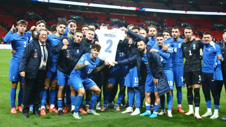 Nations League: Θρίαμβος της Εθνικής Ελλάδας στο Γουέμπλεϊ – Κέρδισαν την Αγγλία 2-1, το πήραν για τον Μπάλντοκ