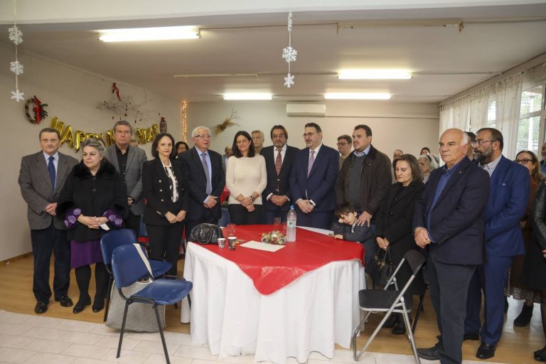 Με θερμές ευχές για το Νέο Έτος ο Δήμαρχος Αμαρουσίου Θ. Αμπατζόγλου έκοψε την βασιλόπιτα των Συλλόγων Σωρού & Λάκκα Κόττου, Ψαλιδίου και του Εκδρομικού & Περιηγητικού Ομίλου Αμαρουσίου – Δήμος Αμαρουσίου