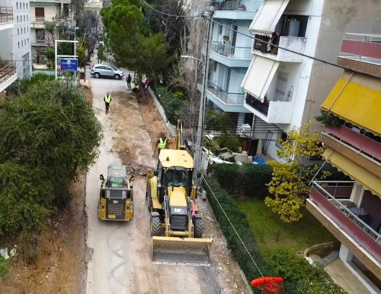 Σε εξέλιξη η ανακατασκευή οδοστρώματος και ανάπλαση για τμήμα της οδού Διονύσου στο Κέντρο Αμαρουσίου – Δήμος Αμαρουσίου