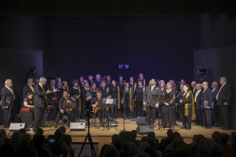 Παρουσία του Δημάρχου Αμαρουσίου Θ. Αμπατζόγλου το νέο ξεκίνημα της Μικτής Χορωδίας του Δήμου «Τερψιχόρη Παπαστεφάνου», με συναυλία αφιερωμένη στους Τερψιχόρη Παπαστεφάνου-Μίκη Θεοδωράκη – Δήμος Αμαρουσίου