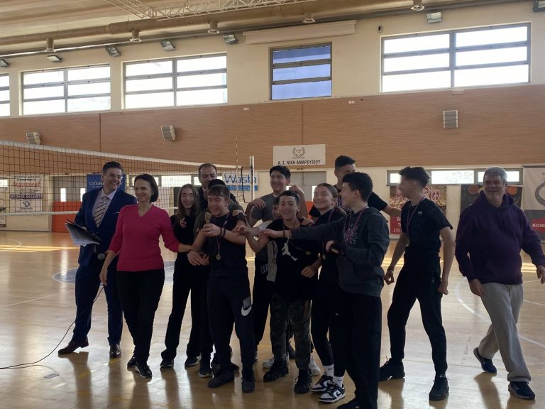 Με ιδιαίτερη επιτυχία διεξήχθη η εκδήλωση βράβευσης των Πρωταθλητών Σχολικών Αθλημάτων του 2ου Γυμνασίου Αμαρουσίου – Δήμος Αμαρουσίου