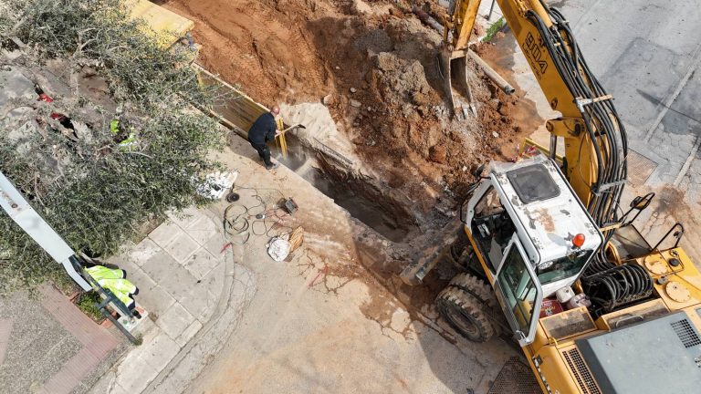 Σε εξέλιξη το έργο “Επεκτάσεις και αποκαταστάσεις υφιστάμενων αγωγών ακάθαρτων και ομβρίων” στο Πολύδροσο – Δήμος Αμαρουσίου