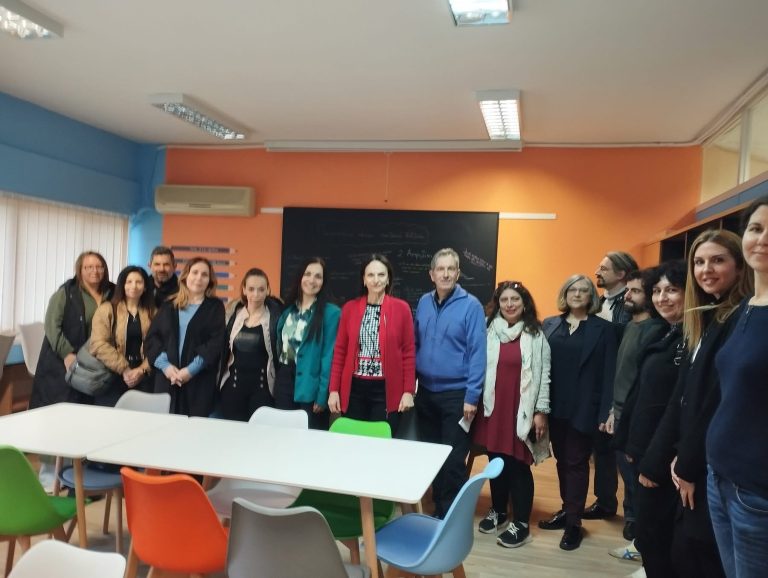 Φάρος γνώσης και παράθυρο στον κόσμο για τους μαθητές του 10ου Δημοτικού Σχολείου Αμαρουσίου η νέα Σχολική Βιβλιοθήκη – Δήμος Αμαρουσίου