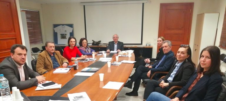 Συνάντηση του Δημάρχου Αμαρουσίου Θ. Αμπατζόγλου με τη Διεύθυνση και το Σύλλογο Γονέων και Κηδεμόνων του 10ου Δημοτικού Σχολείου – Δήμος Αμαρουσίου