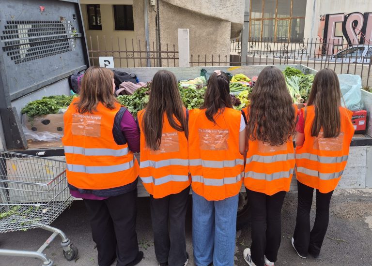 Κοινωνική δράση με μαθητές στη λαϊκή αγορά – Δήμος Χαλανδρίου