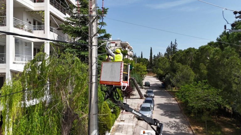 Συνεχίζεται το μεγάλο έργο εγκατάστασης 5.500 φωτιστικών σωμάτων τεχνολογίας LED και “επισκέπτεται” όλες τις γειτονιές της πόλης – Δήμος Αμαρουσίου