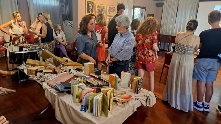 Το Εργαστήριο Βιβλιοδεσίας παρουσίασε το έργο του για την περίοδο 2024 – 2025 – Δήμος Χαλανδρίου