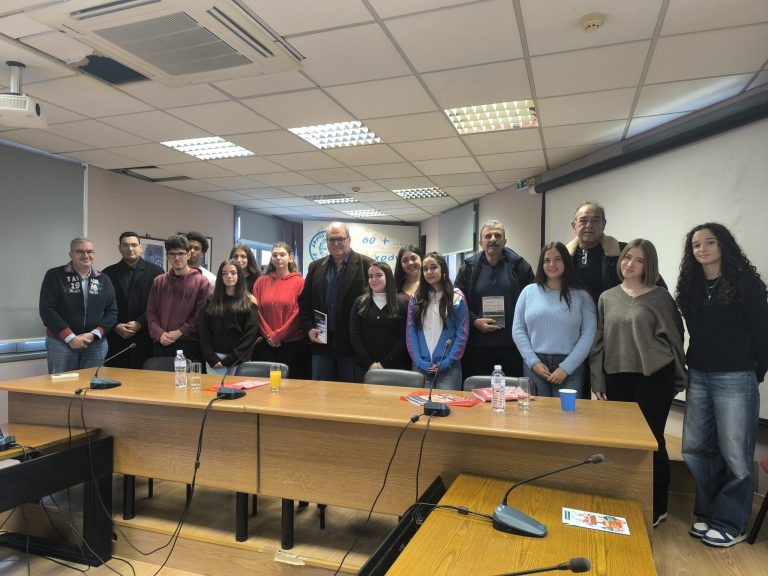 Συνάντηση Δημάρχου με τους μαθητές–Πρεσβευτές του Ευρωπαϊκού Κοινοβουλίου του 2ου ΕΠΑΛ – Δήμος Χαλανδρίου