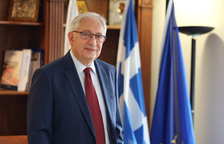 Μήνυμα του Δημάρχου Αμαρουσίου Θεόδωρου Αμπατζόγλου για τις Πανελλαδικές Εξετάσεις – «Ο Δήμος μας είναι στο πλευρό κάθε μαθητή και κάθε οικογένειας» – Δήμος Αμαρουσίου